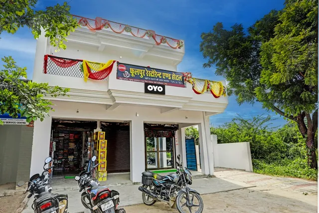 OYO Flagship Phoolpur restaurant and hotel