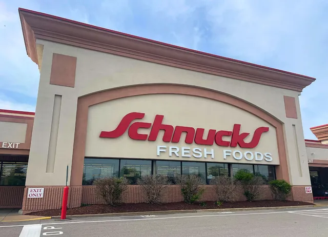 Schnucks Harvester Square