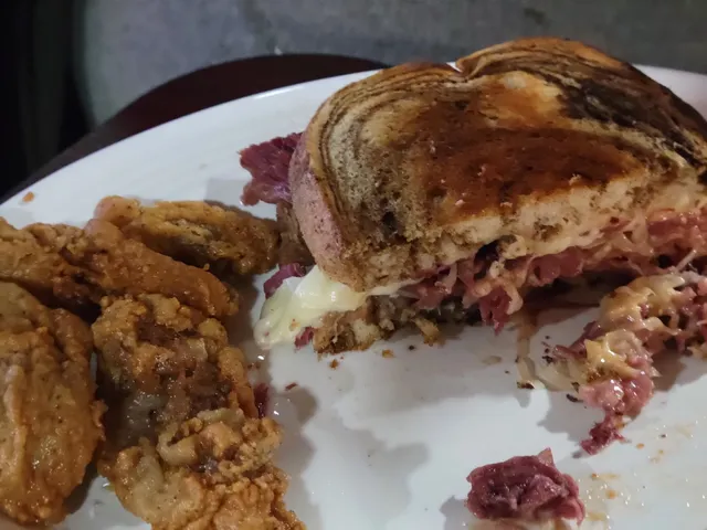 Side Tracked Bar & Grill