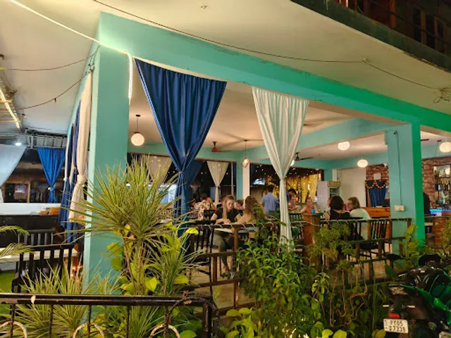 THE SINGH'S FAMILY MULTICUISINE AC RESTAURANT & BAR