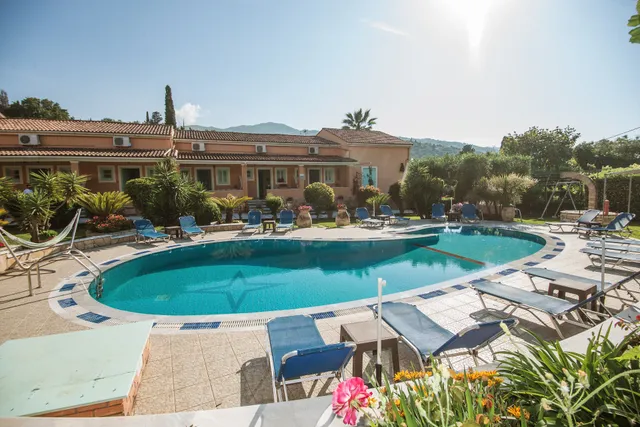 Kassiopi Mare Mesonettes (Ex Maryhelen apartments)