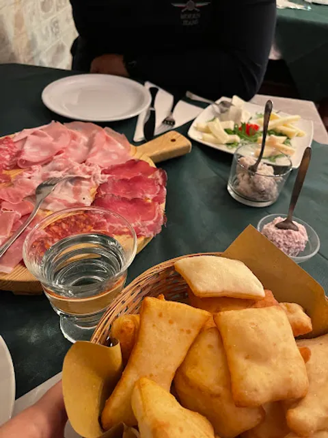 RE MIDA trattoria Pizzeria