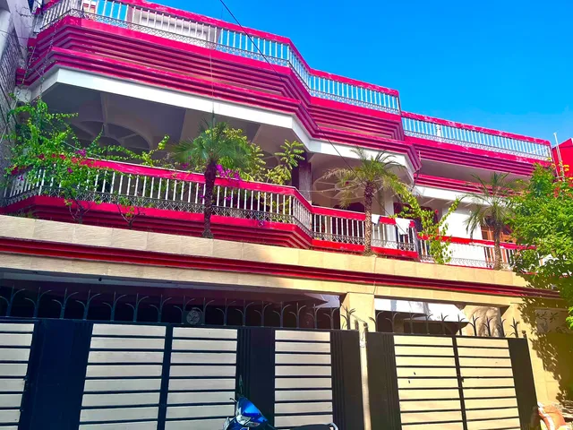 Maujis Family Home Stay and guest house