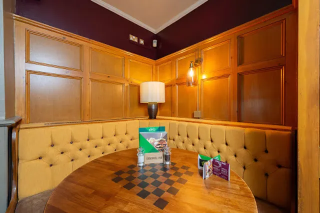 Honourable Pilot Cookhouse + Pub