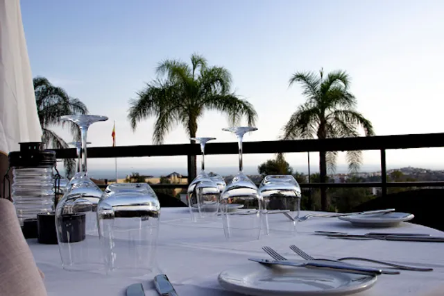 LA VIEW Restaurant | Lounge Bar