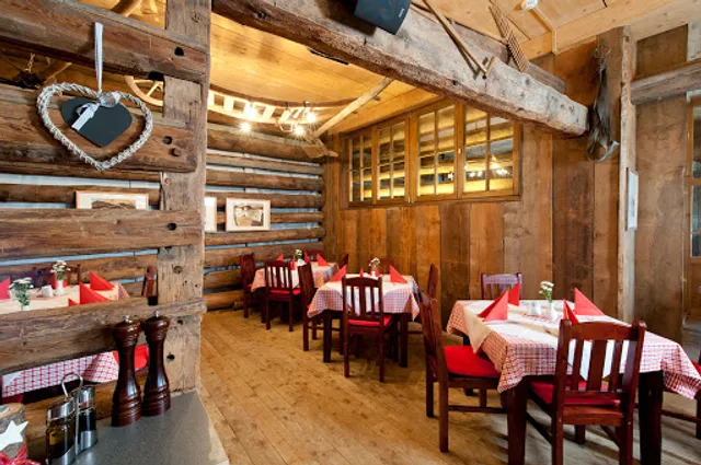 Bar und Restaurant Dorfstadl