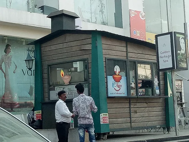 Ice and Spice - RK Mall