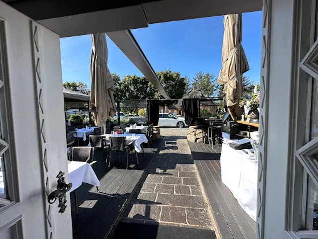 DORFKRUG KAMPEN Bar & Grill