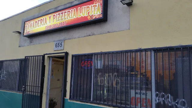 Lupita's Panaderia y Pizzeria