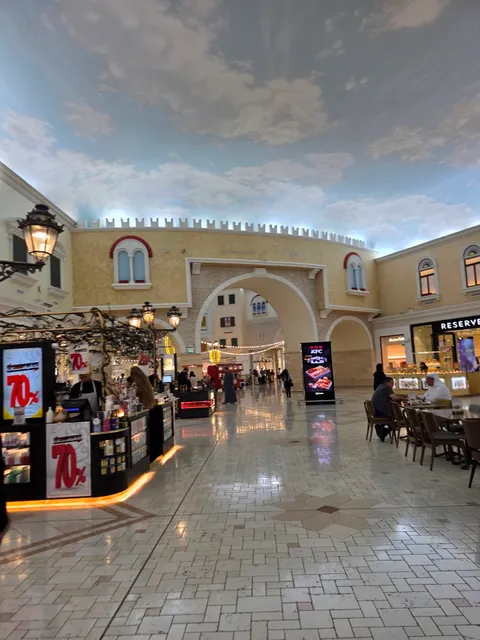 Villaggio Mall Gate 2