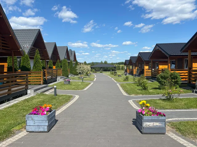 Biały Łabędź-domki całoroczne