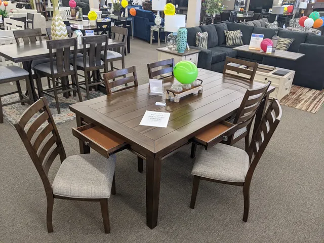 Farmers Home Furniture | Columbia, TN