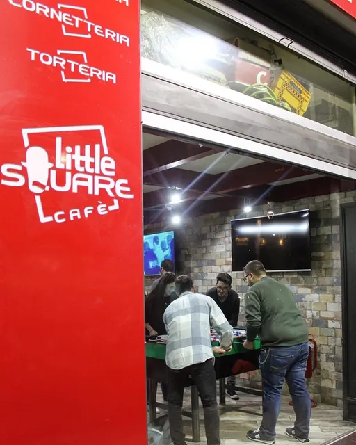 Little Square Cafè Bar