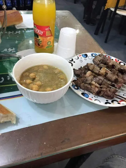 حمص و شواء عمي عمار