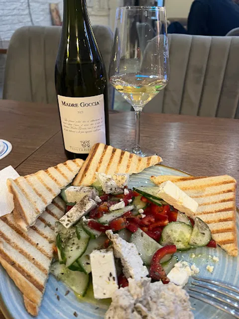 Isar cafe-bar-bistro