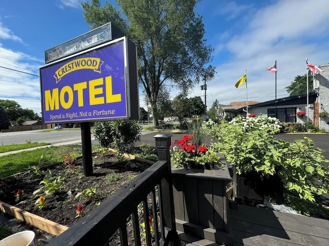 Crestwood Motel