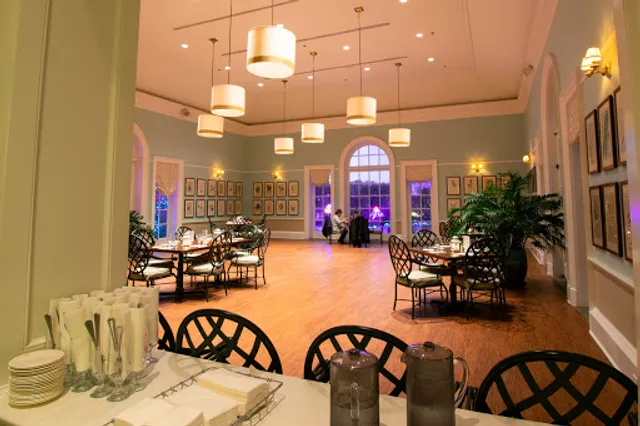 Robins Tea House at Lewis Ginter Botanical Garden