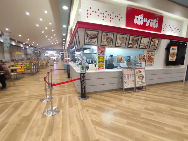 フードコート（IY津久野）