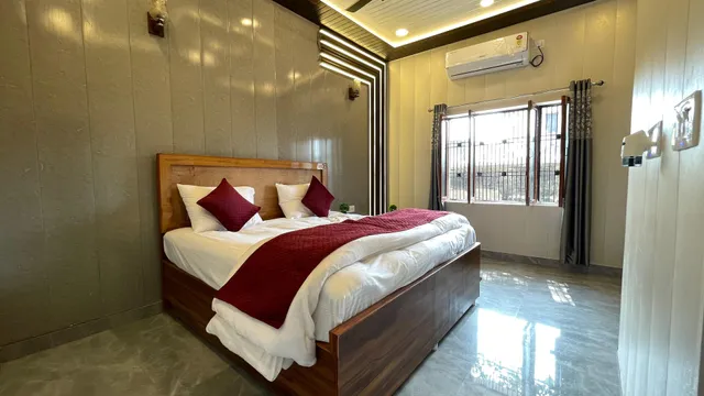 Veer Raghav Guest house