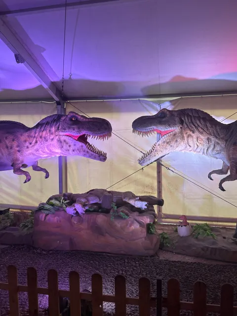 Dinosaurs Tour