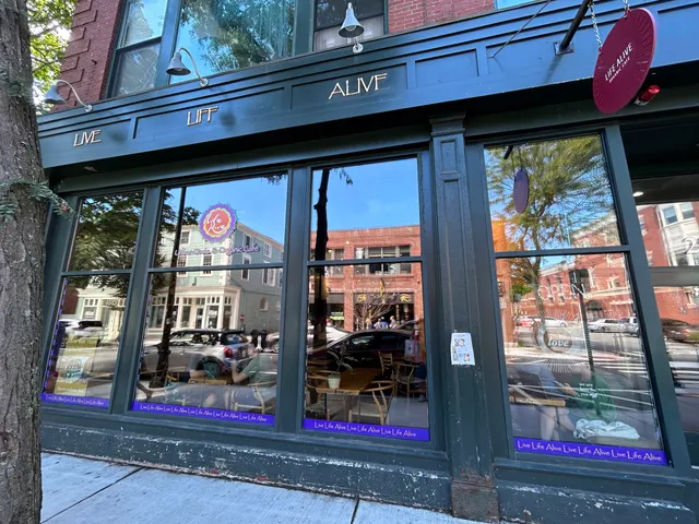 Life Alive Organic Cafe Salem