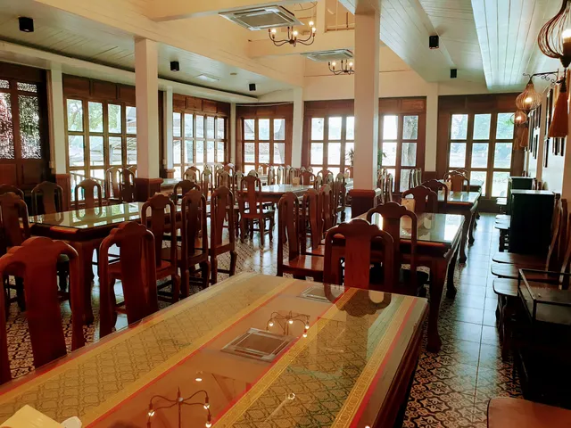 Ayutthayarom Restaurant