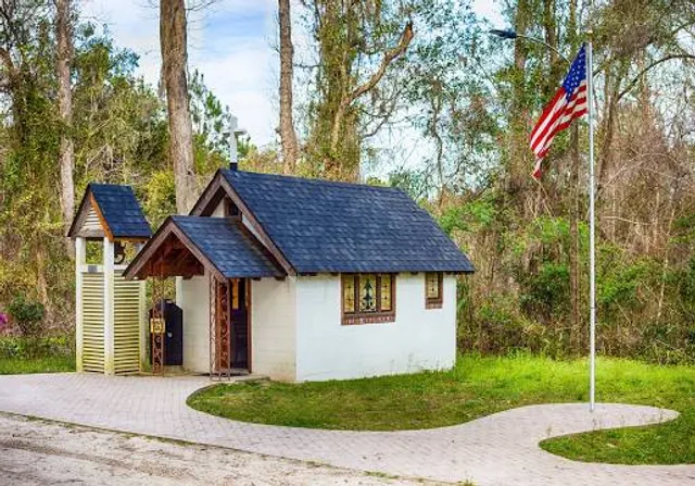 Smallest Church in America