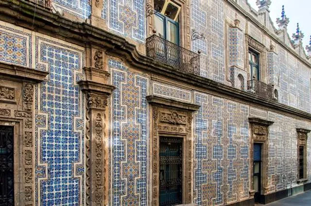 The House of Tiles