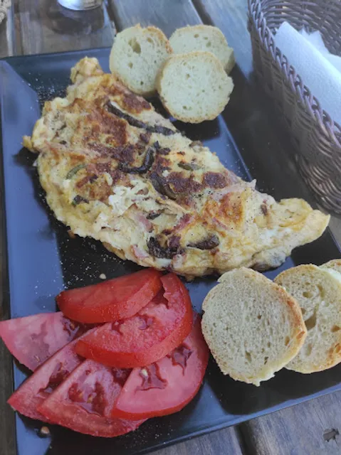 REMEZZO TRADITIONAL CAFE