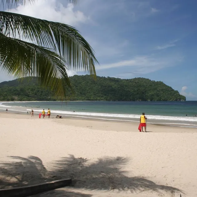 Las Cuevas Beach