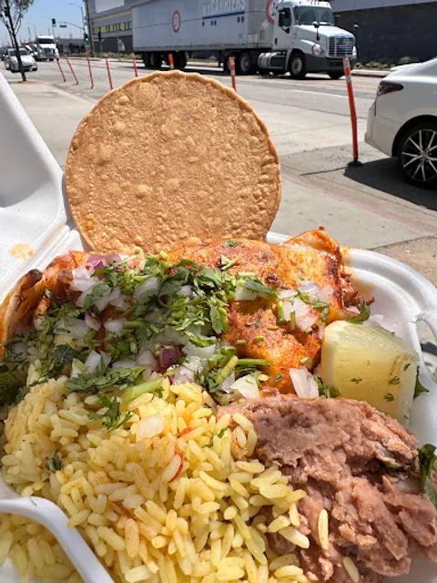 Mariscos El Sabroso truck