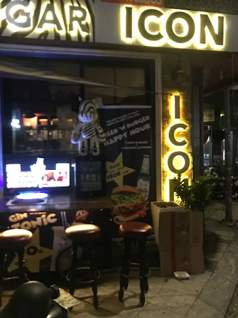 The ICON burger & ZEBRA bar