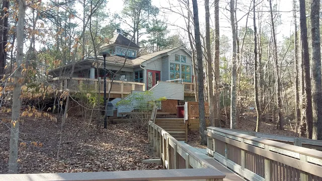 Blue Jay Point Lodge