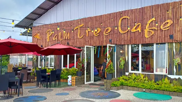 Palm Tree Cafe Batu