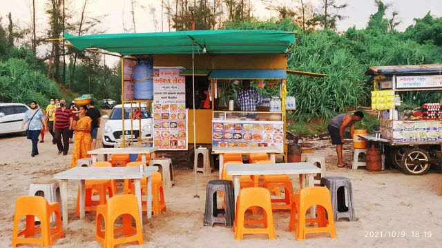 Shri Samarth Krupa Snacks Centre , Pure Veg