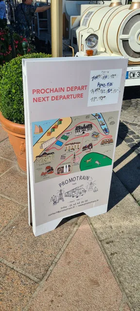 Départ Petit train de Deauville