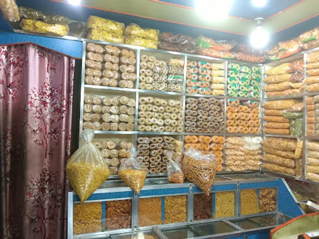 Sri Manjunatha Hot Chips