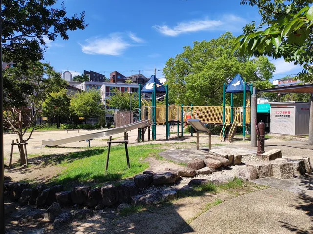 Senriyamahigashi Park