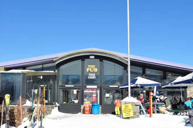 The Pub Family Food Court