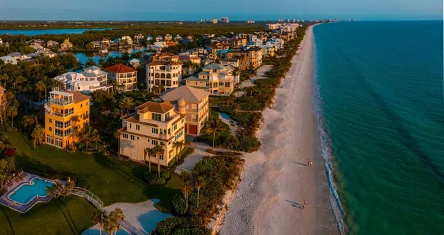 Barefoot Beach Boulevard