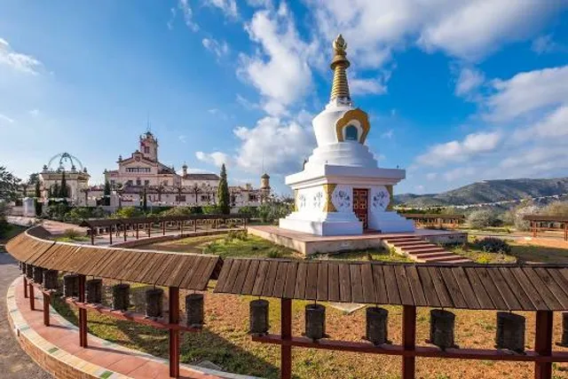 Sakya Tashi Ling