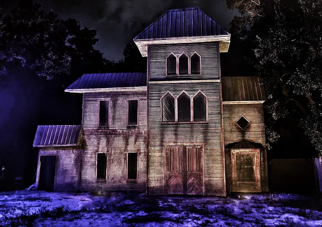 Sir Henry's Haunted Trail