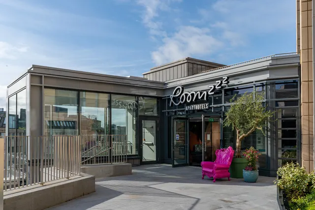 Roomzzz Aparthotel Edinburgh