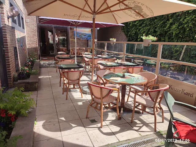 The Indian Restaurant