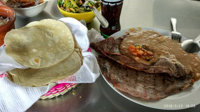 Las Originales Hermanas Coraje "Chicago"