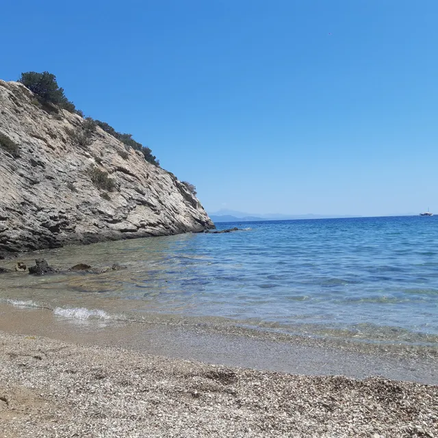 παραλία Χαμολιάς