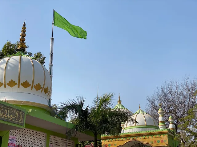 Dargah Sharif of Nahar Shah Wali درگاہ حضرت نہار شاہ ولي