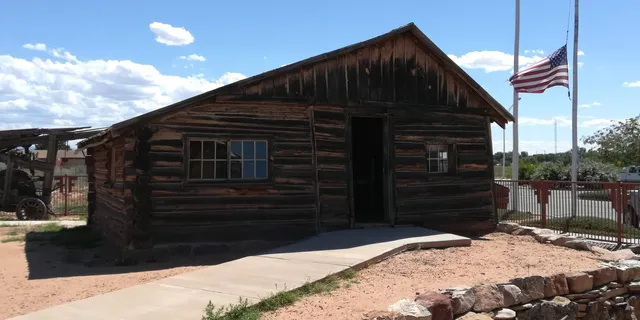 Red Pueblo Museum and Heritage Park