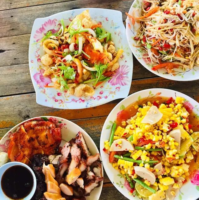 ร้านส้มตำสะใภ้เจ้าสัว