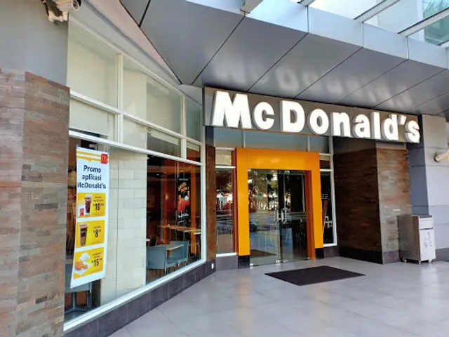 McDonald's Mall Ratu Indah